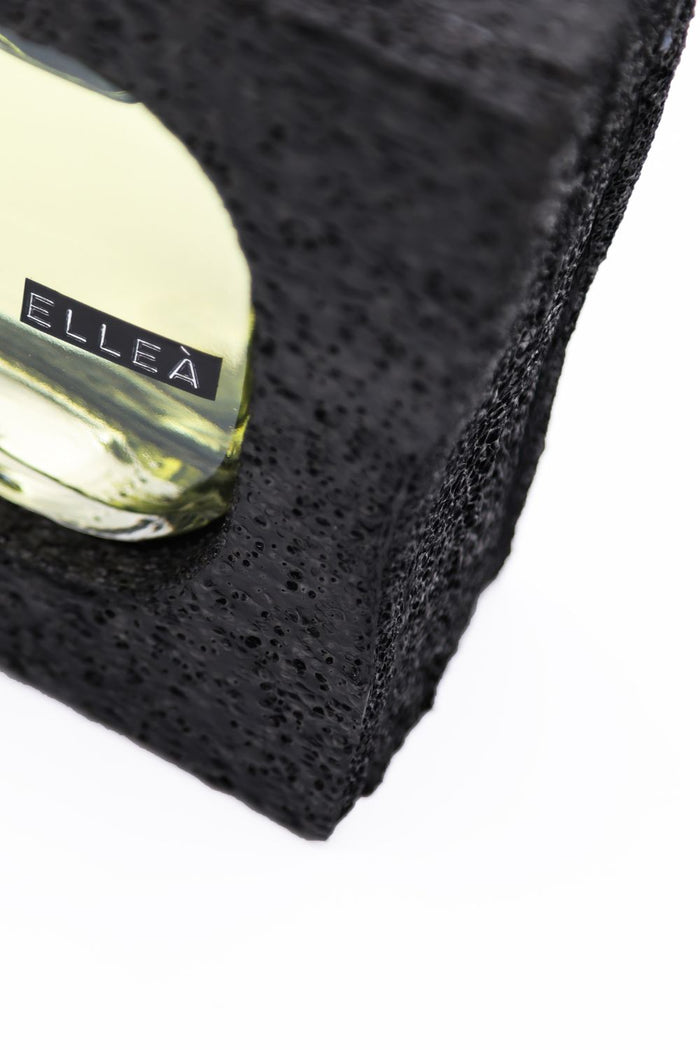 elleà-9