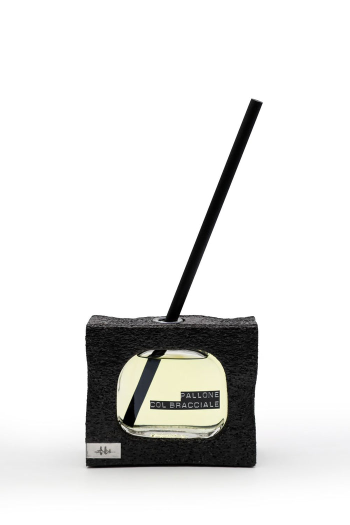 Pallone col bracciale-9